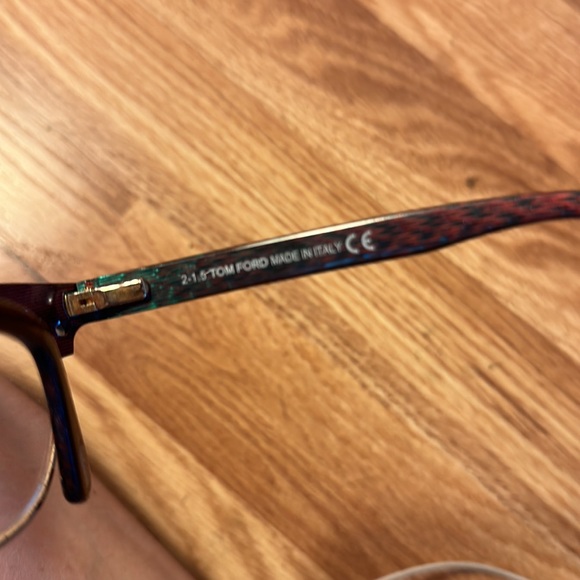 Tom Ford Cat Eye Frame/ color changing - Picture 5 of 5